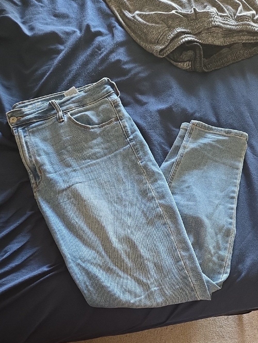 Light Wash Women's Jeans